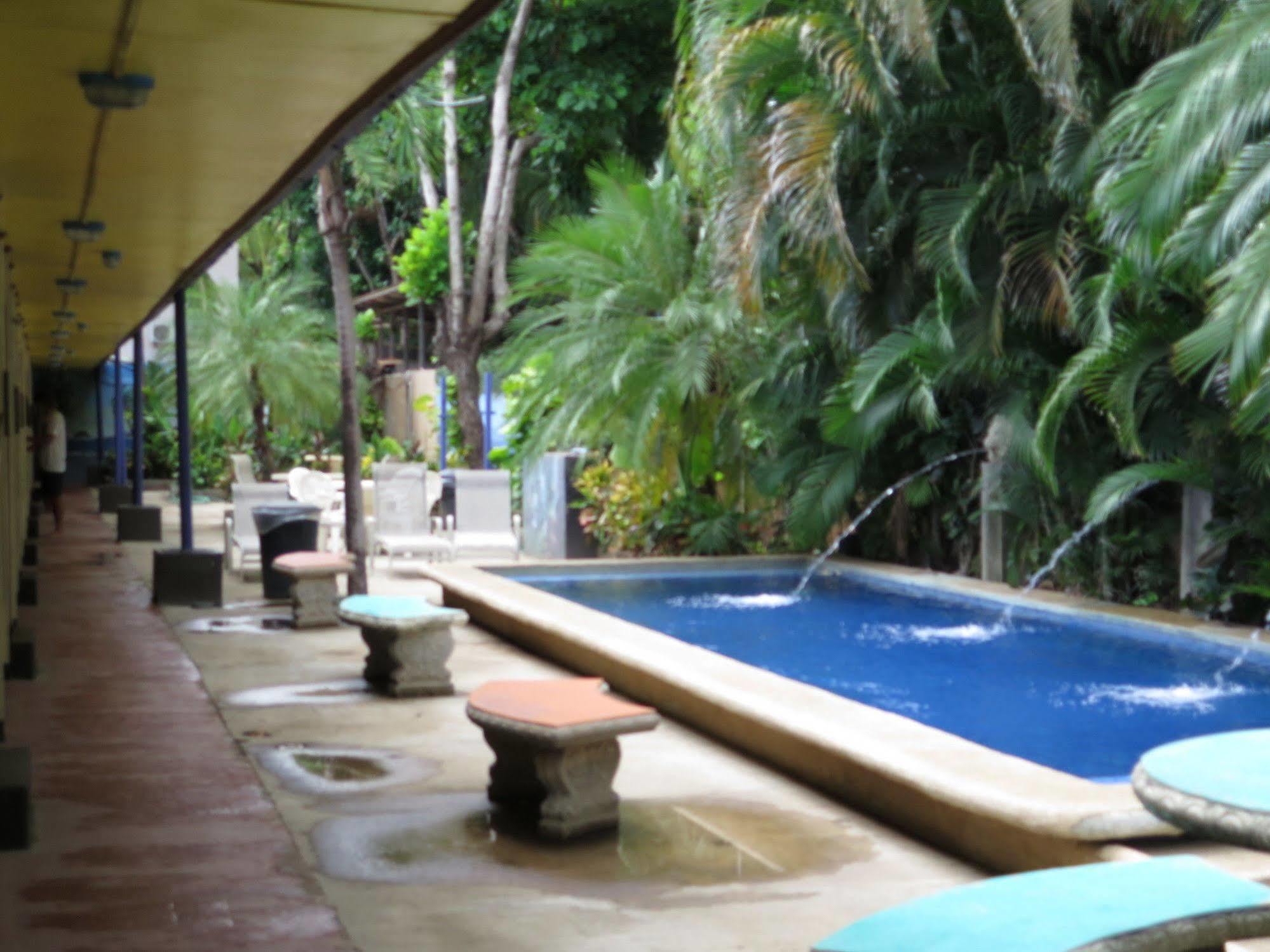 Hotel Savannah Playas del Coco Экстерьер фото