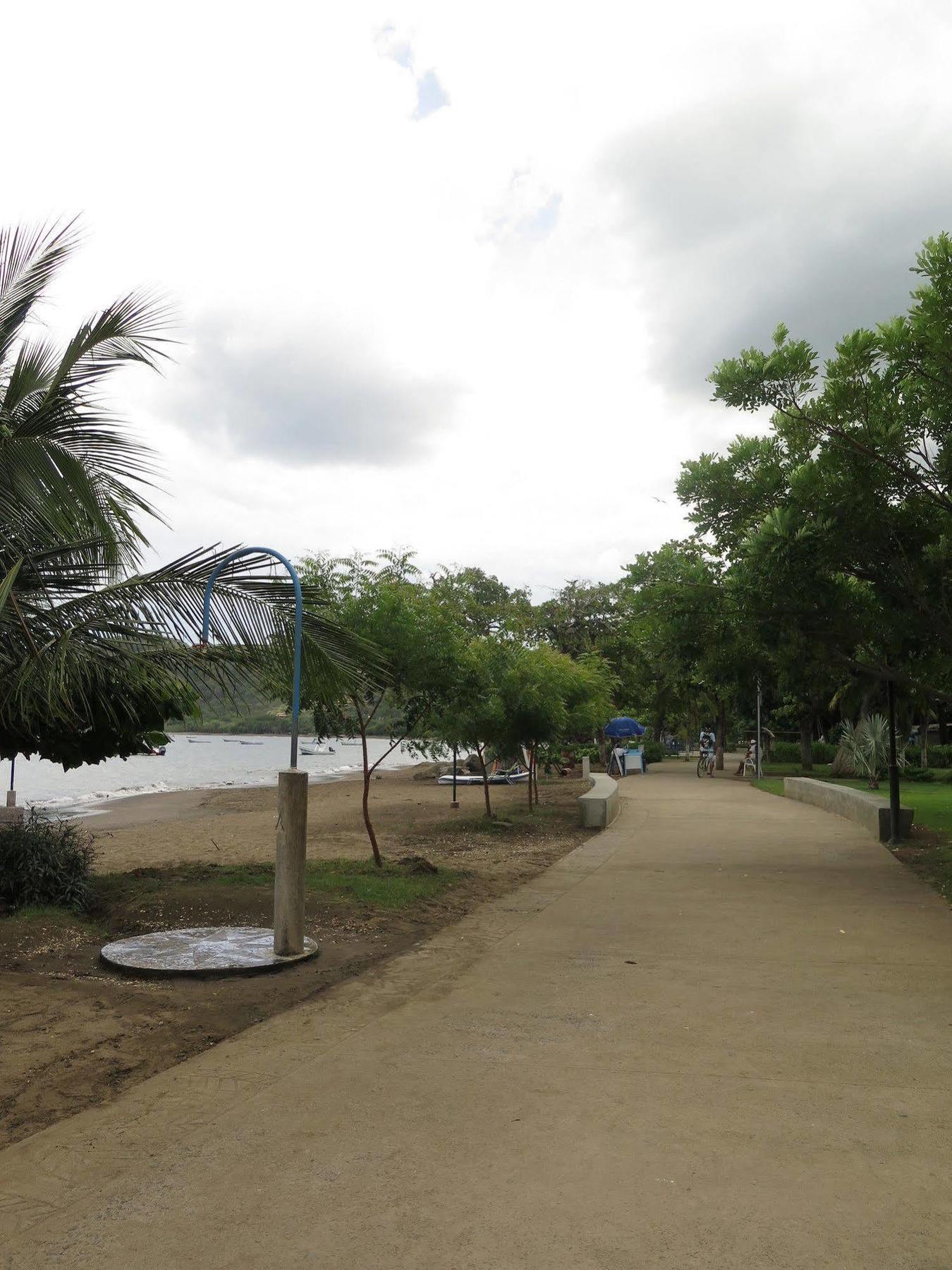 Hotel Savannah Playas del Coco Экстерьер фото